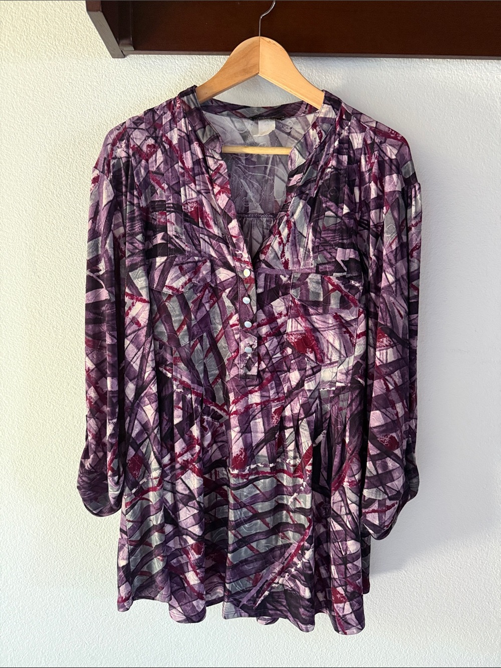 Verarose Women’s Purple Patterned V-Neck Tunic Top, 3/4th Rolled Tab Sleeves